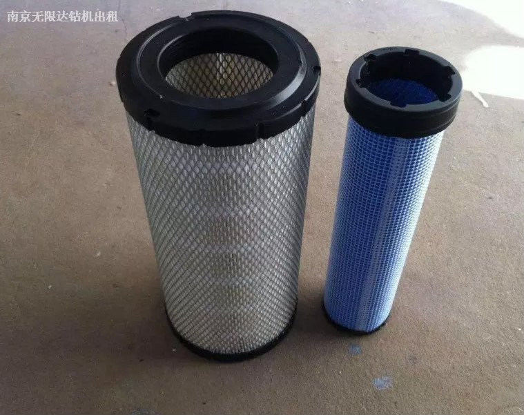 鉆機保養(yǎng)須知：更換空氣濾芯的注意事項有哪些？.jpg