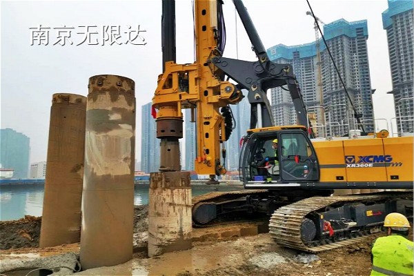 一臺(tái)旋挖機(jī)價(jià)格在多少，租機(jī)一定要看這三點(diǎn)！.jpg